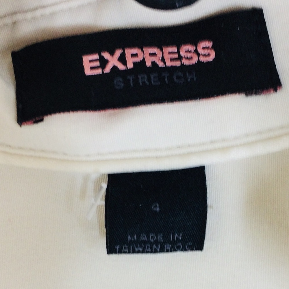 *Express top - Picture 3 of 7